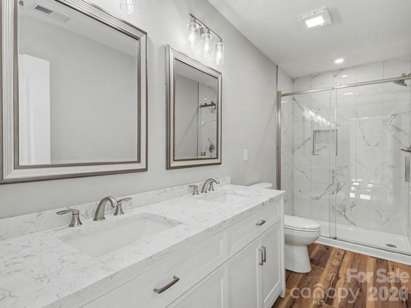 Furnished interior view inside a new home in , Gastonia (Image 10).