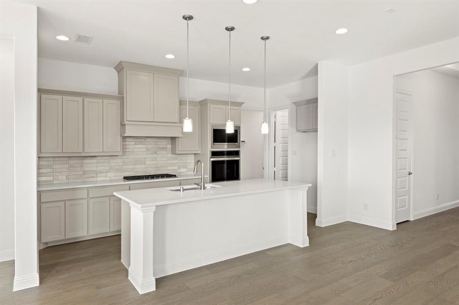 12. 3306 Agnew - Kitchen (2)