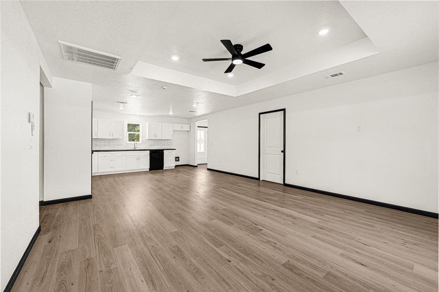 Spacious, unfurnished interior of a new home in , Cleveland (Image 8).
