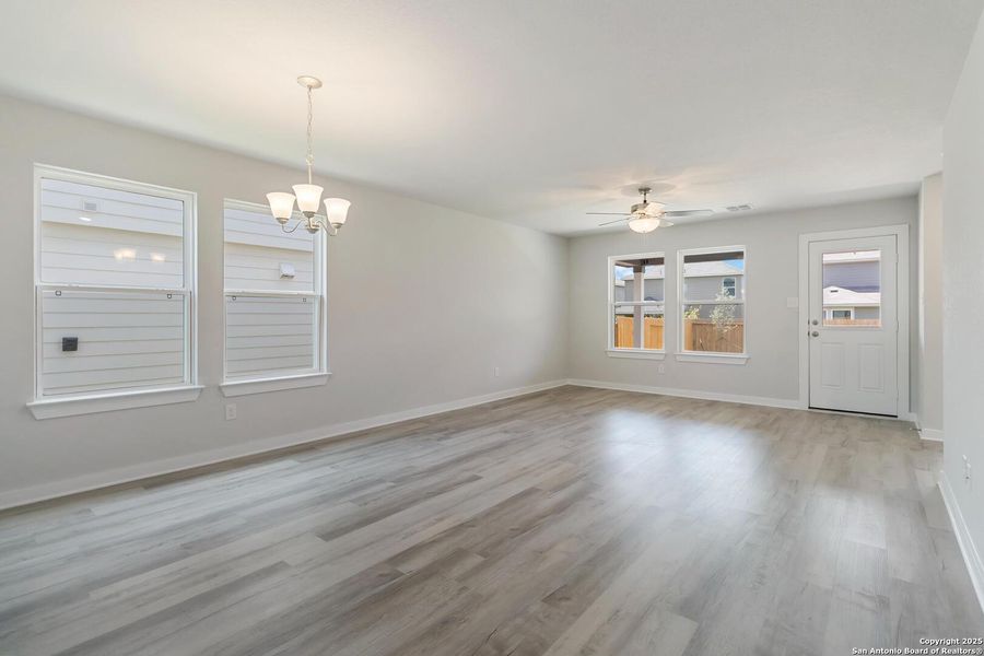 Spacious, unfurnished interior of a new home in Willow Point, San Antonio (Image 10). Spacious, unfurnished interior of a new home in Willow Point, San Antonio (Image 10).