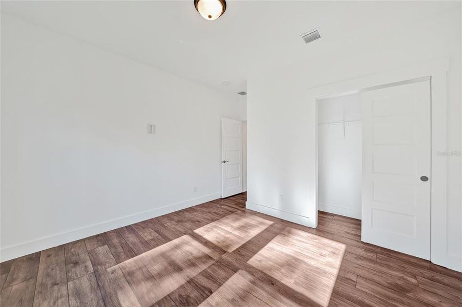 Spacious, unfurnished interior of a new home in , Port Charlotte (Image 22).