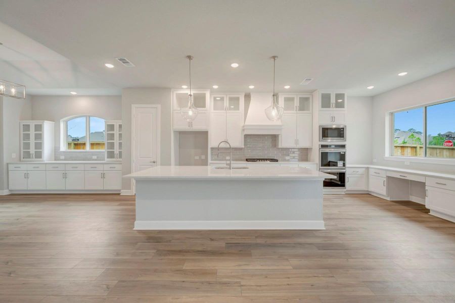 Furnished interior view inside a new home in Grand Central Park 55' Homesites, Conroe (Image 8). Furnished interior view inside a new home in Grand Central Park 55' Homesites, Conroe (Image 8).