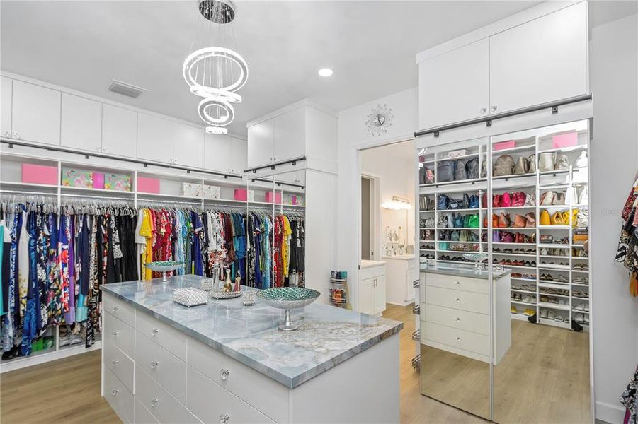 Furnished interior view inside a new home in , Tarpon Springs (Image 30).