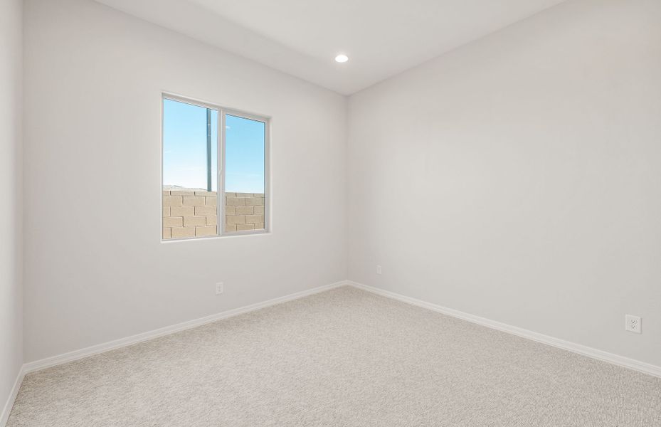 Spacious, unfurnished interior of a new home in Artisan at Asante, Surprise (Image 15). Spacious, unfurnished interior of a new home in Artisan at Asante, Surprise (Image 15).