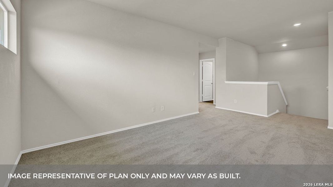 Spacious, unfurnished interior of a new home in Arroyo Ranch, Seguin (Image 22).