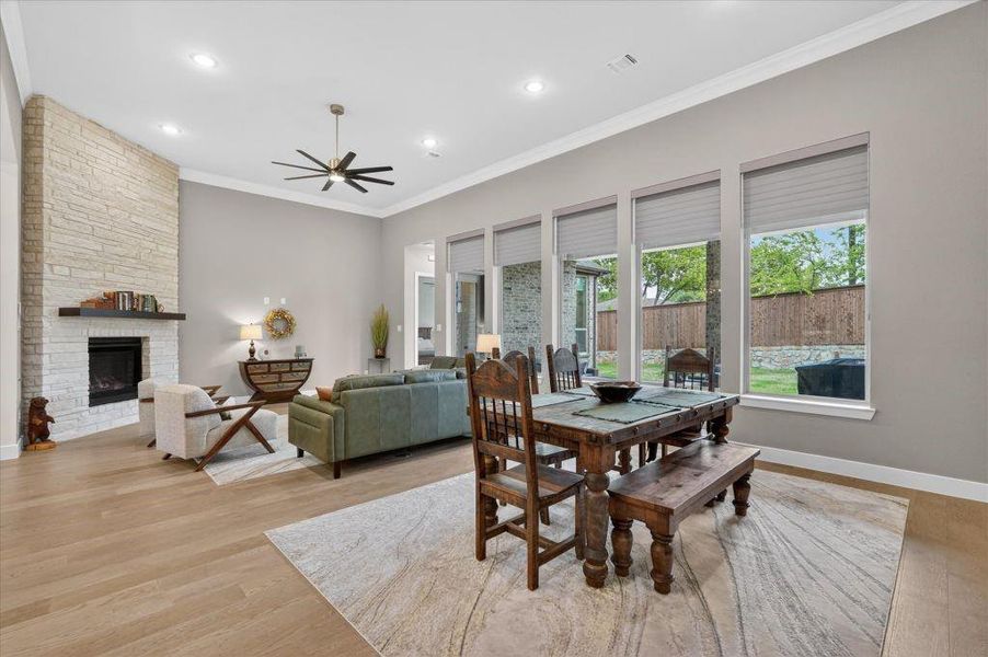 Furnished interior view inside a new home in Saddle Star Estates, Rockwall (Image 32).