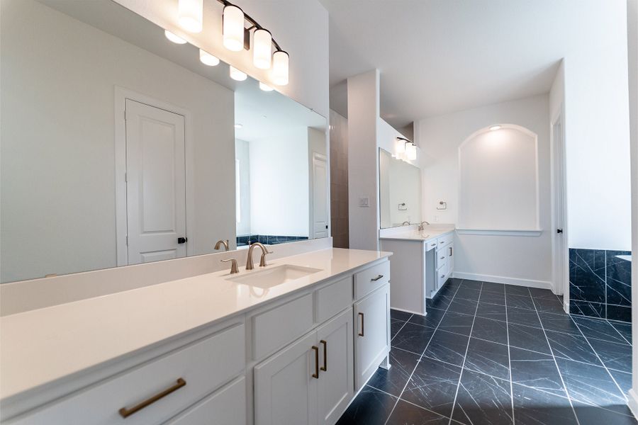 Furnished interior view inside a new home in Heath Golf & Yacht Club, Heath (Image 10).