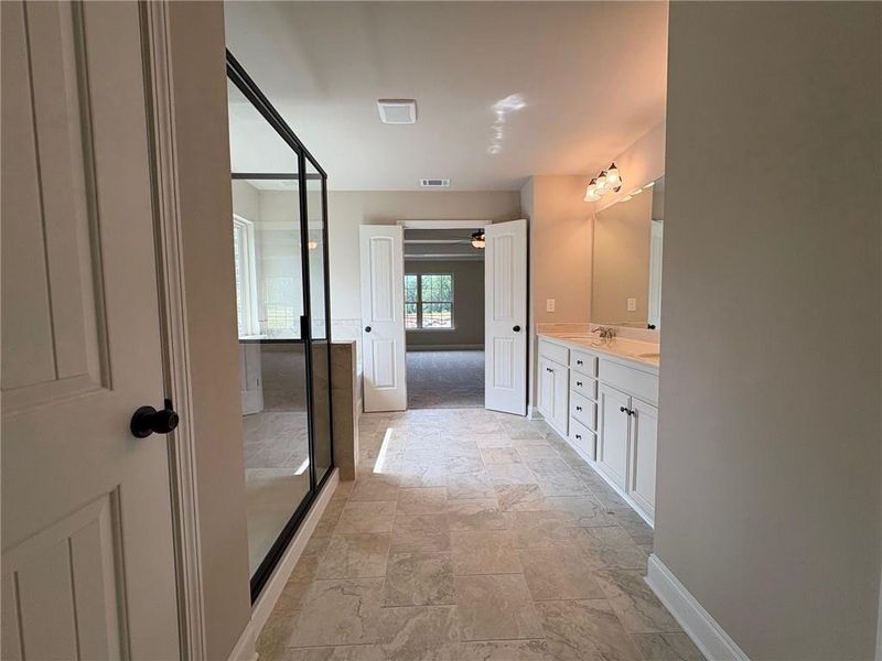 Spacious, unfurnished interior of a new home in , Grayson (Image 25).