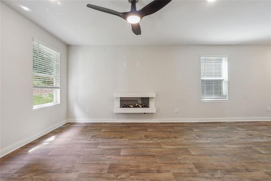 Spacious, unfurnished interior of a new home in Stonewall Station, Atlanta (Image 13).