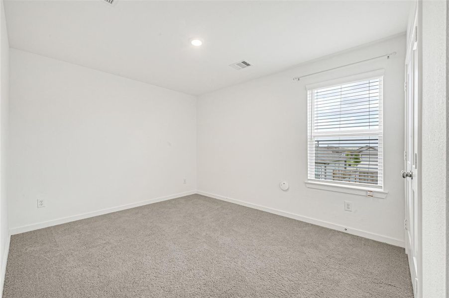 Spacious, unfurnished interior of a new home in Laurel Farms, Brookshire (Image 29).