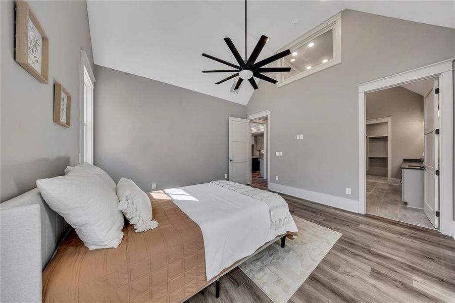 Furnished interior view inside a new home in , Jasper (Image 19).