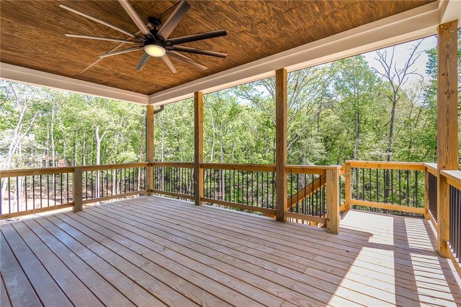 Exterior details and patio area of a home in , Gainesville (Image 27).