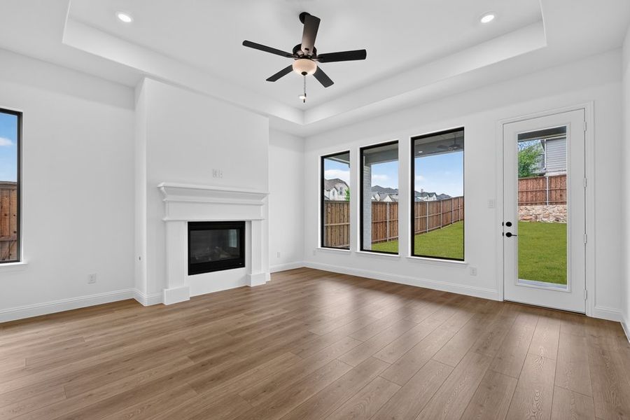 Spacious, unfurnished interior of a new home in Highland Lakes, McKinney (Image 15).