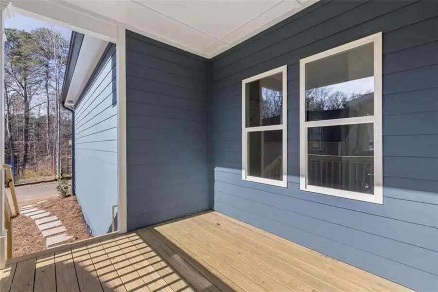 Exterior details and patio area of a home in , Athens (Image 22).