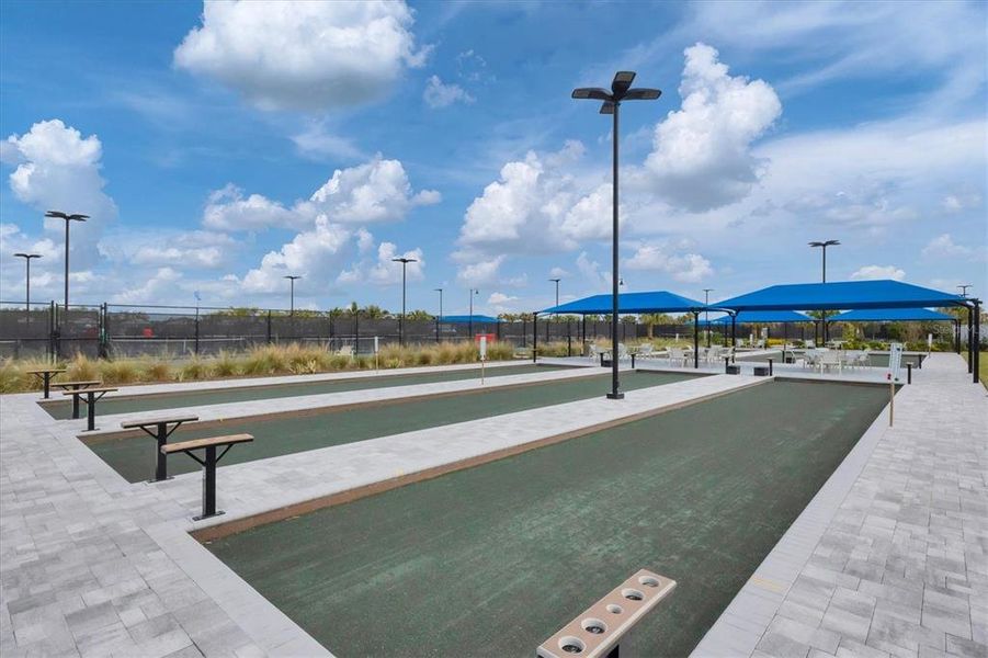 Community amenities in , Englewood (Image 61). Community amenities in , Englewood (Image 61).