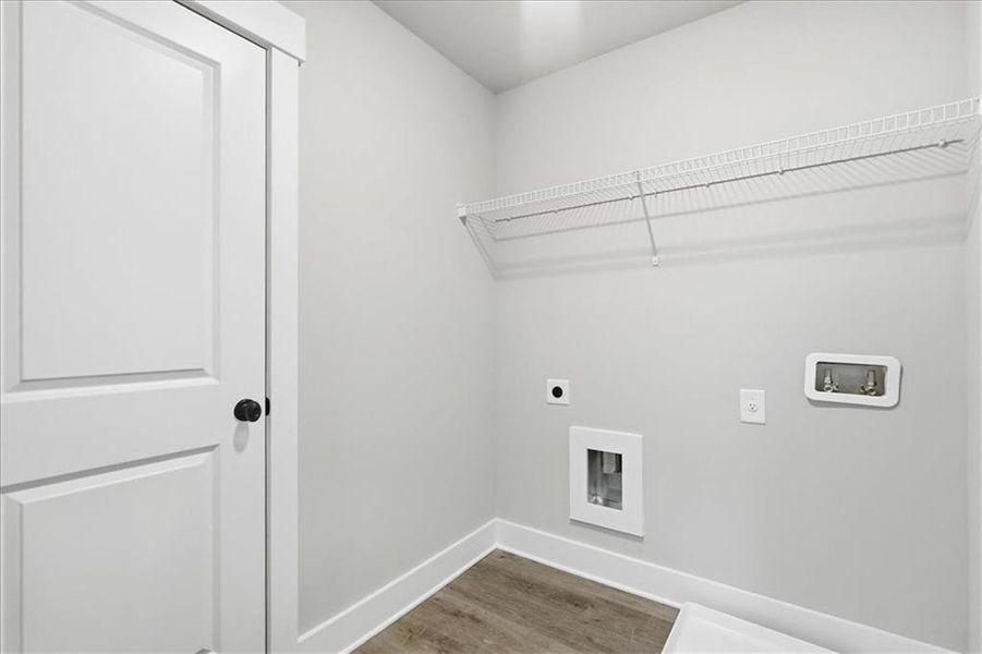 Spacious, unfurnished interior of a new home in , Statham (Image 24).