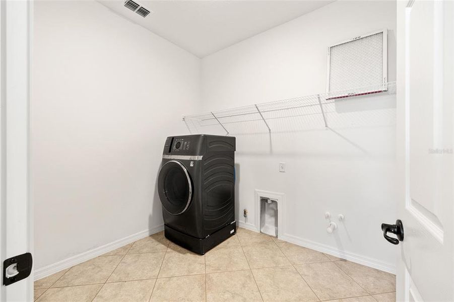 Image 61 of a home in Calesa Township. Image 61 of a home in Calesa Township.