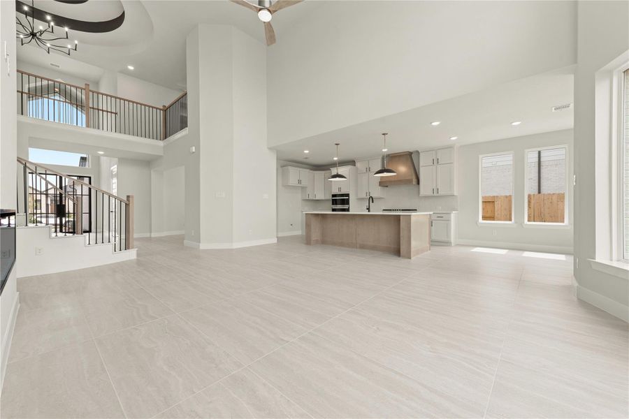 Spacious, unfurnished interior of a new home in ARTAVIA®, Conroe (Image 19).