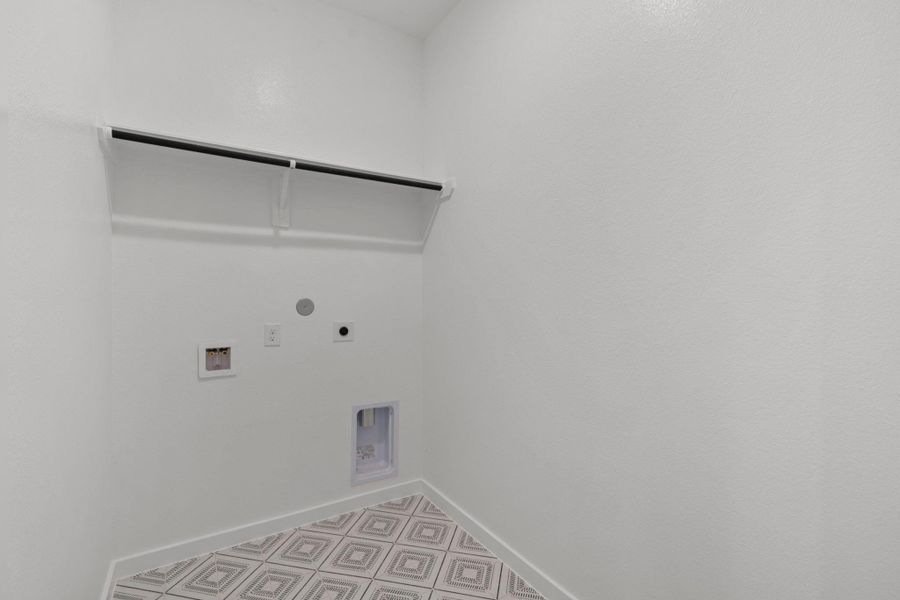 Spacious, unfurnished interior of a new home in Harvest Green - Final Opportunities, Richmond (Image 15).