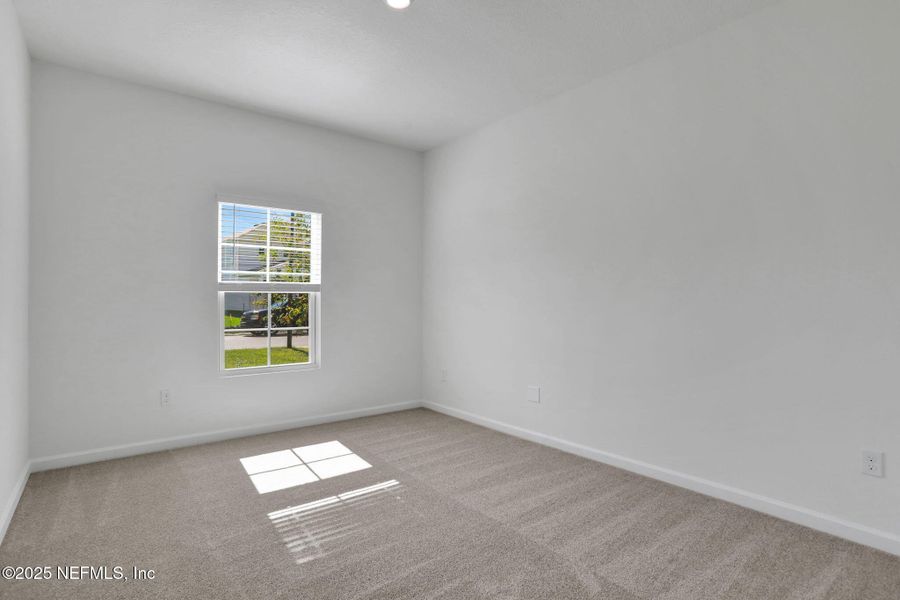 Spacious, unfurnished interior of a new home in Bellbrooke, Jacksonville (Image 43).
