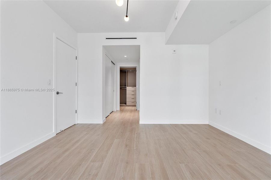 Spacious, unfurnished interior of a new home in Alana Bay Harbor Islands, Bay Harbor Islands (Image 19). Spacious, unfurnished interior of a new home in Alana Bay Harbor Islands, Bay Harbor Islands (Image 19).