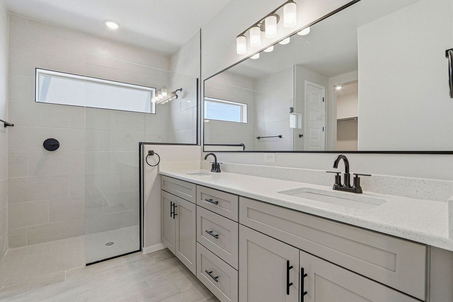 Furnished interior view inside a new home in Hillside Park, El Paso (Image 10).