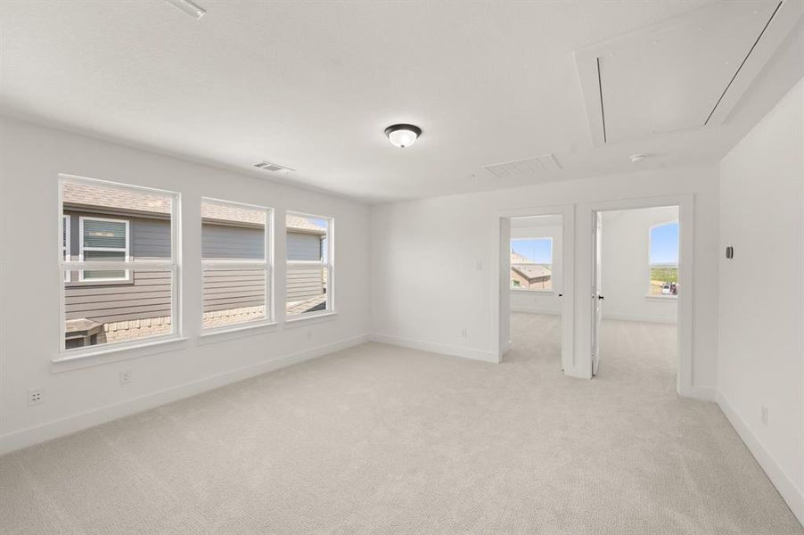 Spacious, unfurnished interior of a new home in Westside Preserve, Midlothian (Image 25).
