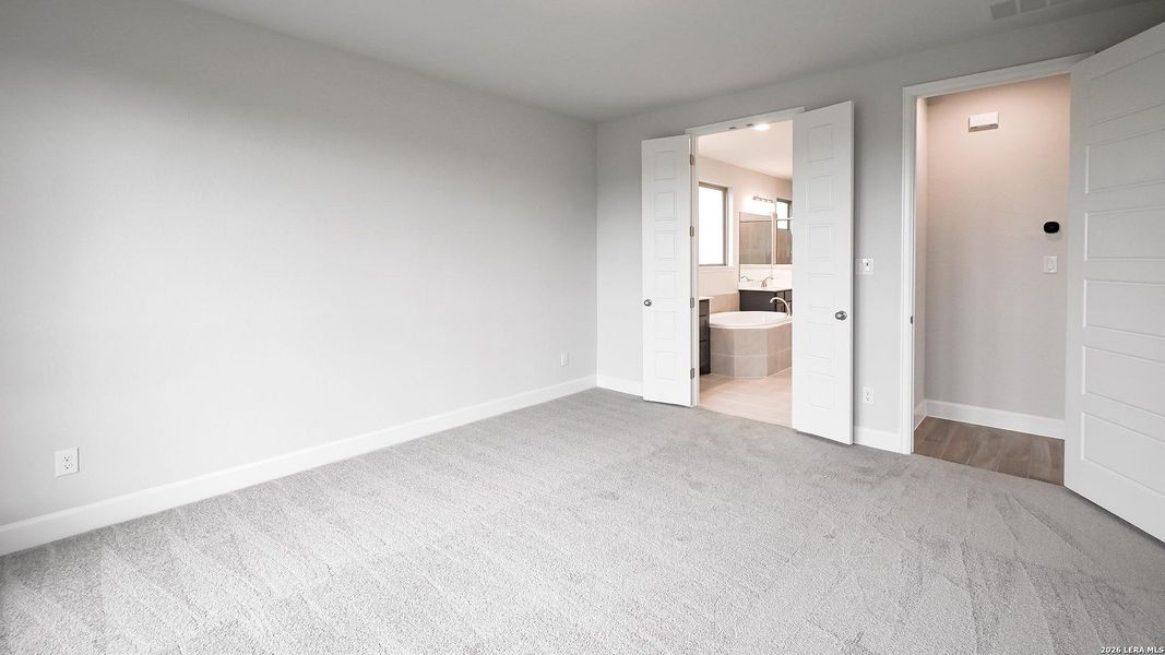 Spacious, unfurnished interior of a new home in The Parklands, Schertz (Image 17). Spacious, unfurnished interior of a new home in The Parklands, Schertz (Image 17).