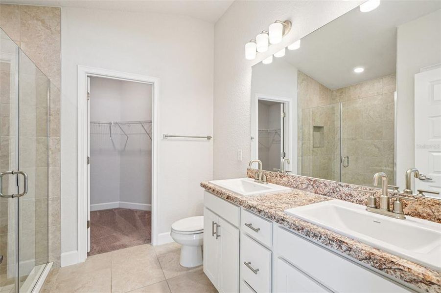 Furnished interior view inside a new home in , Ocala (Image 7).