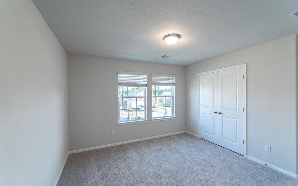 Spacious, unfurnished interior of a new home in Lago Mar, Texas City (Image 15). Spacious, unfurnished interior of a new home in Lago Mar, Texas City (Image 15).