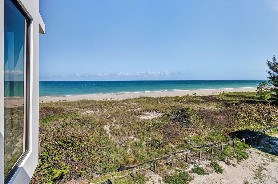 4360DiamondShoresWay(100)