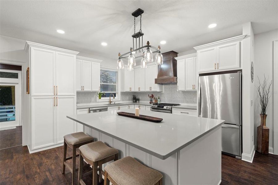 Furnished interior view inside a new home in , Webster (Image 39).