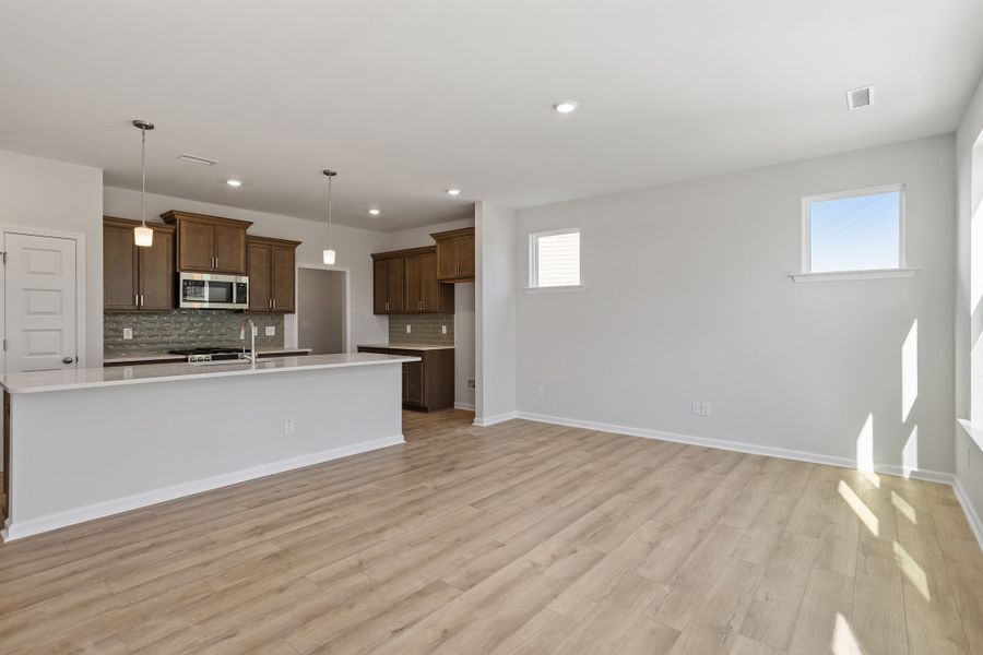 Spacious, unfurnished interior of a new home in Sweetbrier, Durham (Image 16).