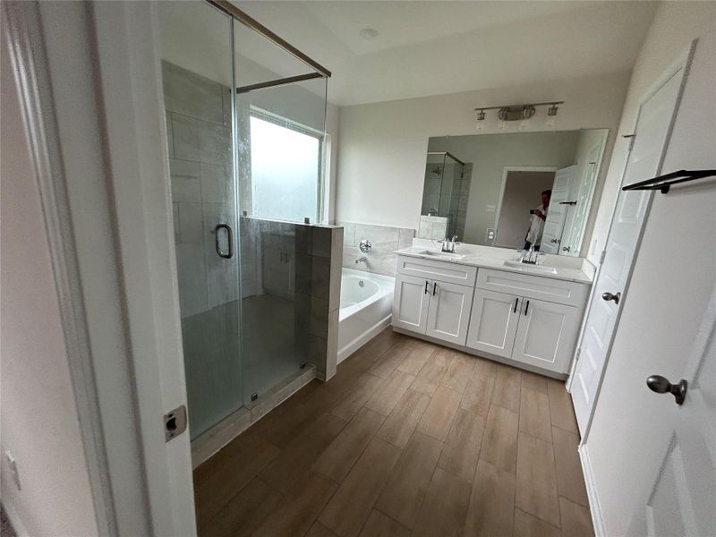 Furnished interior view inside a new home in Cypress Oaks North, Cypress (Image 6).