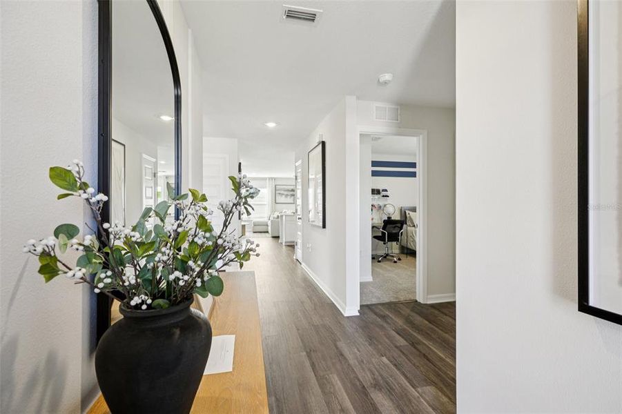 Furnished interior view inside a new home in Boulevard Oaks, Lady Lake (Image 25).
