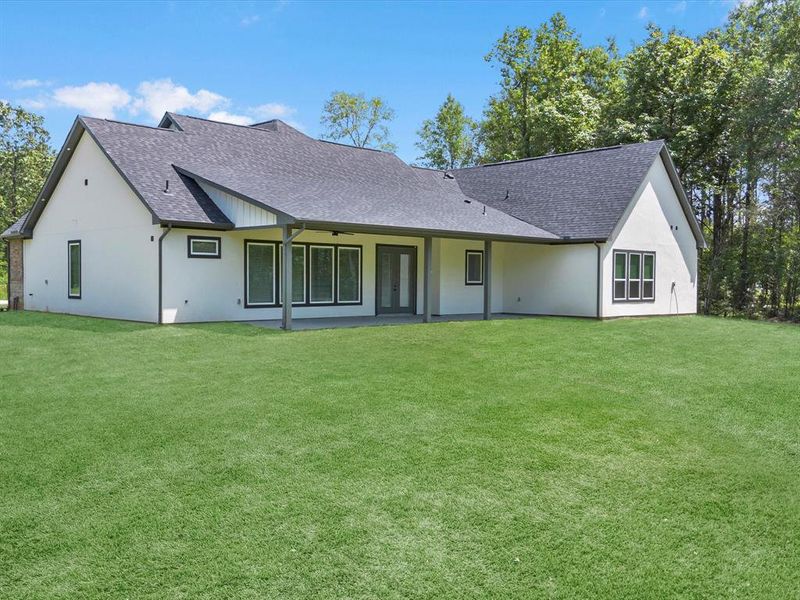 Exterior details and patio area of a home in , Dayton (Image 3).