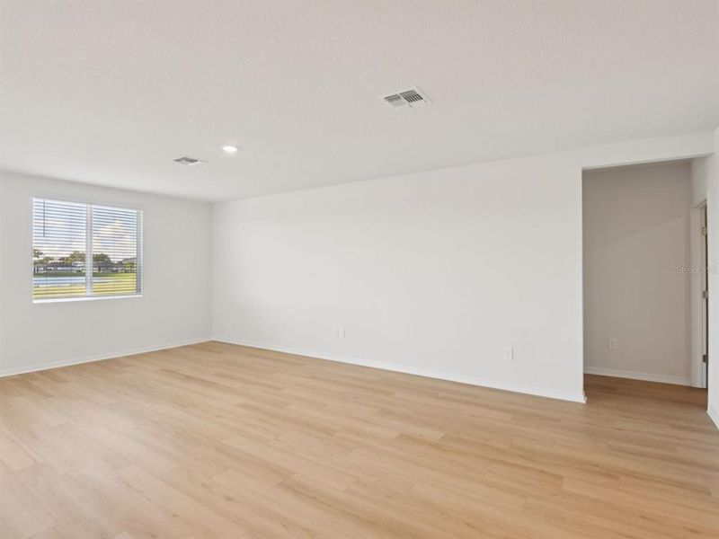 Spacious, unfurnished interior of a new home in Oakfield Trails - Classic Series, Parrish (Image 10).