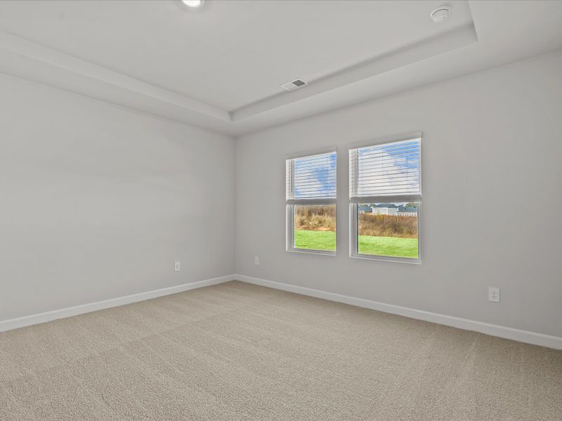 Spacious, unfurnished interior of a new home in Vickery Station, Woodruff (Image 15).