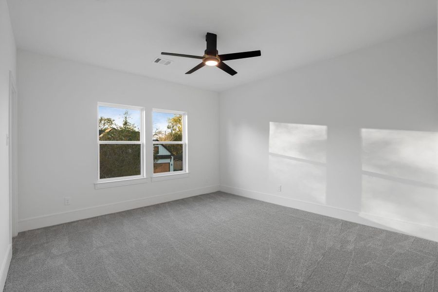 Spacious, unfurnished interior of a new home in , Houston (Image 37).