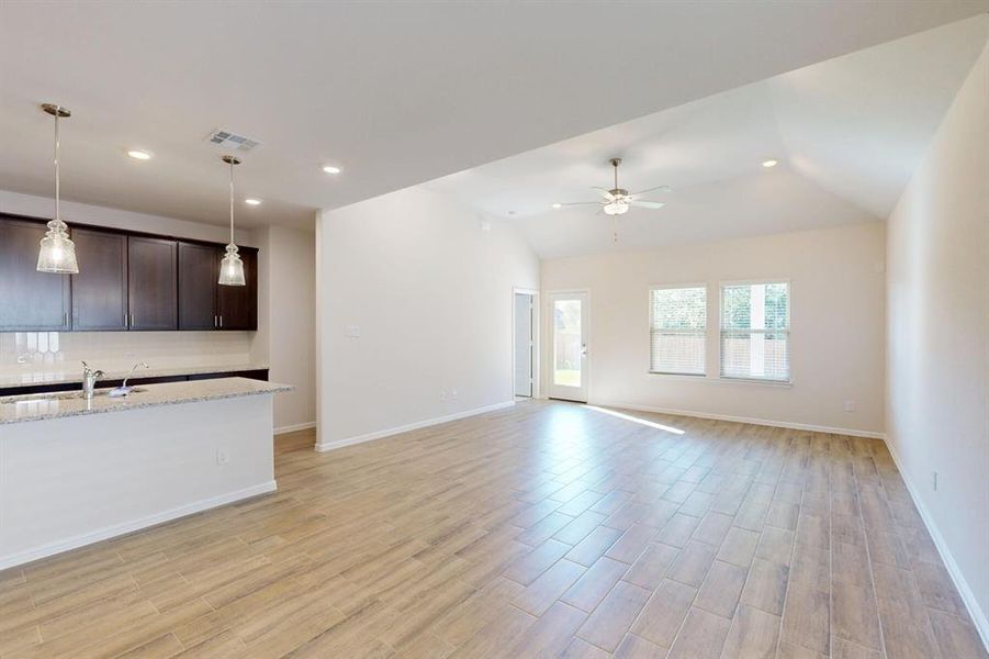 Spacious, unfurnished interior of a new home in Forest Park, Princeton (Image 25). Spacious, unfurnished interior of a new home in Forest Park, Princeton (Image 25).