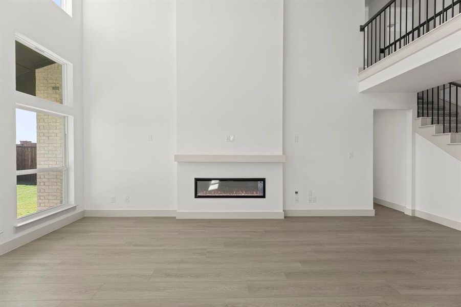 10. 5920 Mustang - Family (2) 10. 5920 Mustang - Family (2)