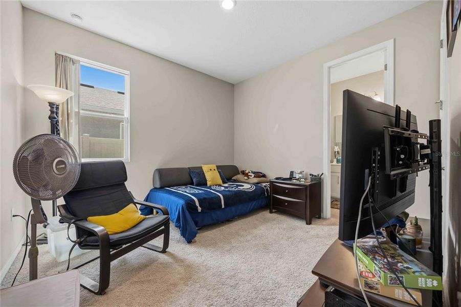 Furnished interior view inside a new home in Seasons at Eden Hills, Lake Alfred (Image 15).