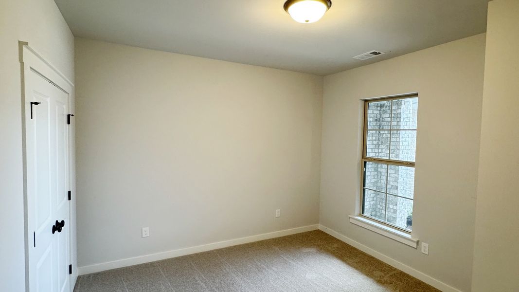 Spacious, unfurnished interior of a new home in The Greens at Legacy Townhomes, Springfield (Image 12).