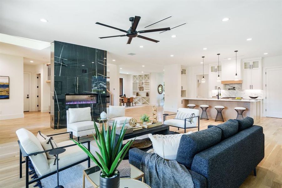 Furnished interior view inside a new home in , Dallas (Image 29). Furnished interior view inside a new home in , Dallas (Image 29).