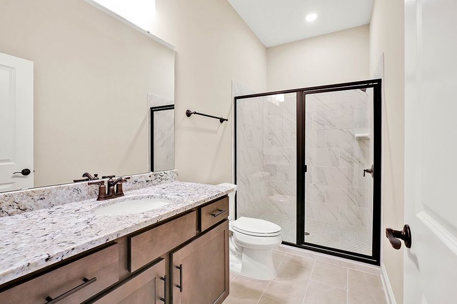 Cruz Bay, Guest Bathroom