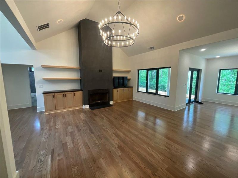 Spacious, unfurnished interior of a new home in , Lawrenceville (Image 52).
