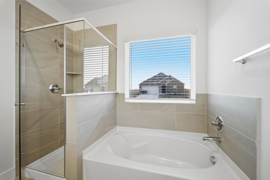 Furnished interior view inside a new home in Hunters Glen, Jarrell (Image 11).