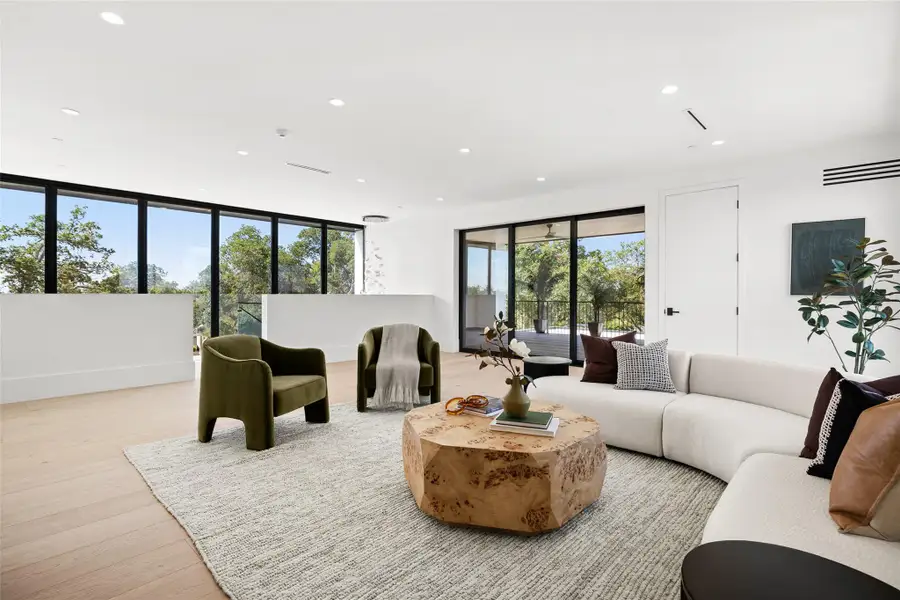 Furnished interior view inside a new home in , Austin (Image 10).