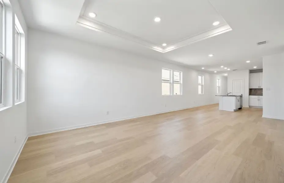 Spacious, unfurnished interior of a new home in Sunfield, Buda (Image 31). Spacious, unfurnished interior of a new home in Sunfield, Buda (Image 31).