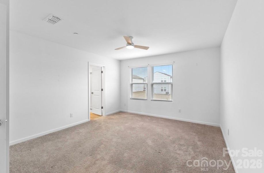 Spacious, unfurnished interior of a new home in Spring Meadow, Concord (Image 23).